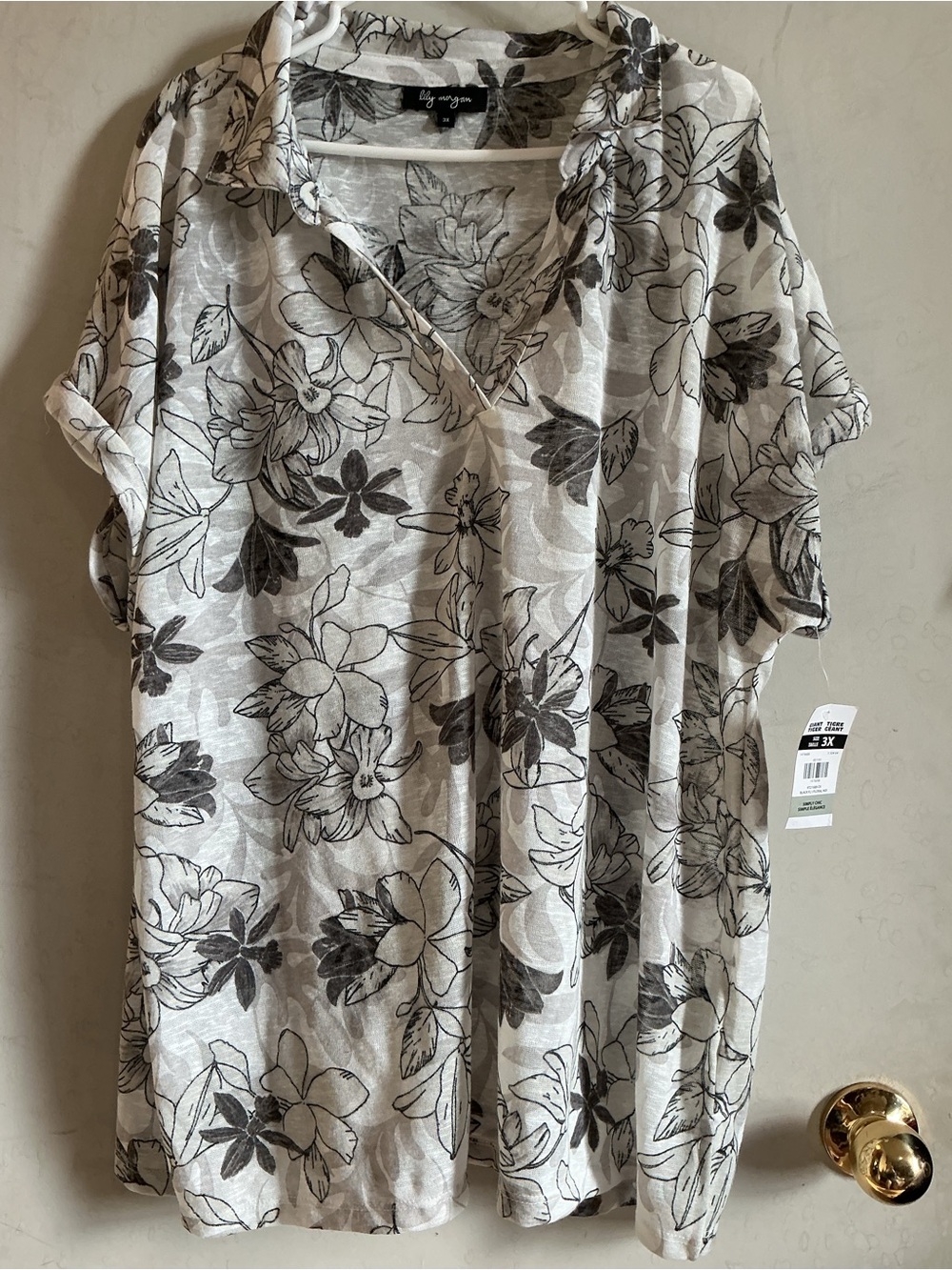 Liz Claiborne Black & White Floral Collared Short-Sleeve Tunic